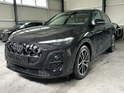 Gebraucht Audi Q5 Sport 299 PS (219 kW) 2026 Mythosschwarz metallic SUV