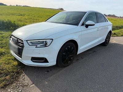 Weiß Gebraucht 2019 Audi A3 Limousine | 16.000 € (Guter Preis)