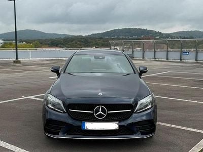 Gebraucht Mercedes C300 AMG line 258 PS (189 kW) 2018 Blau Coupé