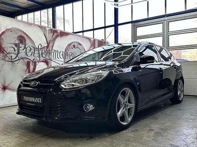 Gebraucht Ford Focus Titanium 184 PS (135 kW) 2011 Schwarz Kleinwagen