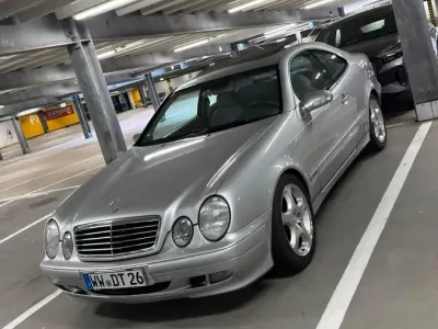 Gebraucht Mercedes CLK230 197 PS (144 kW) 2001 Silber Coupé