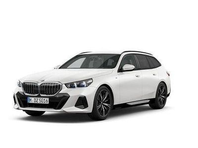Gebraucht BMW 520 M Sport 197 PS (144 kW) 2025 Weiß Kombi