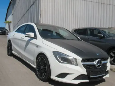 Gebraucht Mercedes CLA220 177 PS (130 kW) 2015 Weiß Limousine
