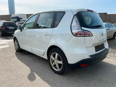 Gebraucht Renault Scénic III LIMITED 110 PS (80 kW) 2016 Weiß Van / Kleinbus