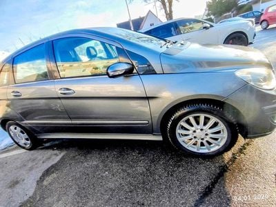 Braun Gebraucht 2007 Mercedes 200 Kombi | 2.600 € (Guter Preis)