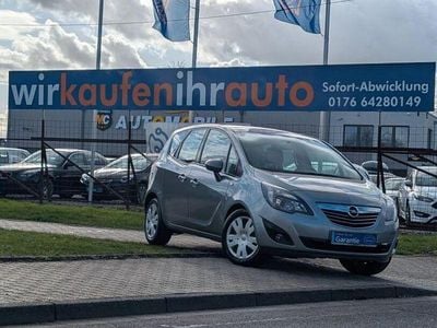 Gebraucht Opel Meriva Innovation 120 PS (88 kW) 2012 Silber Van / Kleinbus