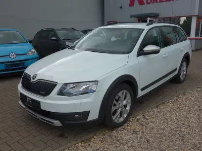 Gebraucht Skoda Octavia Scout 4x4 150 PS (110 kW) 2015 Weiß Kombi