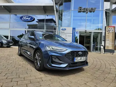 Gebraucht Ford Focus ST-Line 155 PS (114 kW) 2024 Chrome blue metallic Limousine