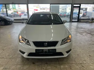 Gebraucht Seat Leon Style 105 PS (77 kW) 2015 Weiß Limousine