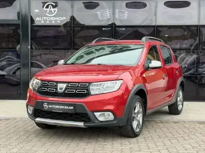 Gebraucht Dacia Sandero Prestige 90 PS (66 kW) 2019 Rot Limousine