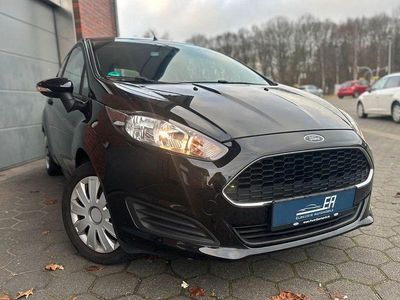 Schwarz Gebraucht 2016 Ford Fiesta Trend Limousine | 5.990 € (Fairer Preis)