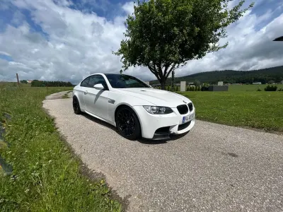 Gebraucht BMW M3 Sport Line 420 PS (308 kW) 2010 Weiß Coupé