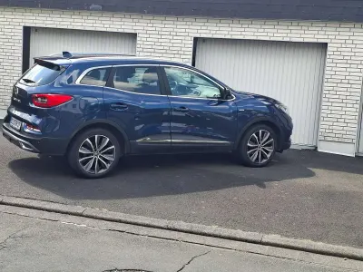 Gebraucht Renault Kadjar Bose Edition 140 PS (102 kW) 2019 Blau SUV