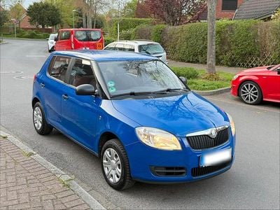 Second-hand Skoda Fabia 60 CP (44 kW) 2009 Albastru Hatchback