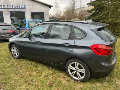 Gebraucht BMW 225 Sport Line 136 PS (100 kW) 2017 Grau Kombi