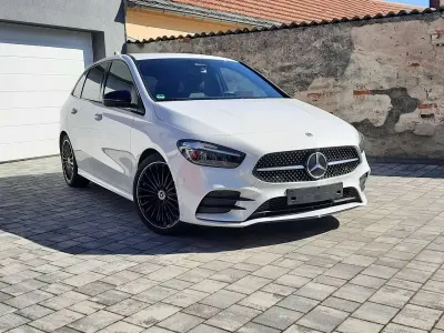 Gebraucht Mercedes B200 AMG line 163 PS (119 kW) 2024 Weiß Kleinwagen