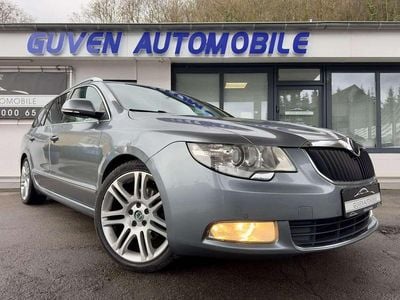 Gebraucht Skoda Superb Elegance 200 PS (147 kW) 2011 Grau Kombi