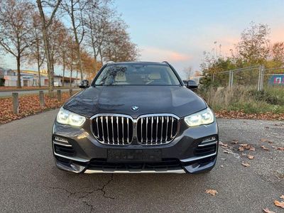 Grau Gebraucht 2020 BMW X5 xLine SUV | 36.900 € (Teuer)