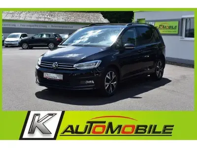 Gebraucht VW Touran Comfortline 150 PS (110 kW) 2024 Schwarz Van / Kleinbus