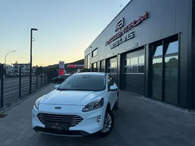 Gebraucht Ford Kuga Titanium 151 PS (111 kW) 2020 Weiß SUV