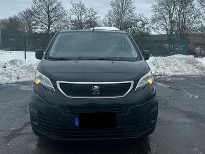 Schwarz Gebraucht 2017 Peugeot Expert Van | 11.450 € (Fairer Preis)