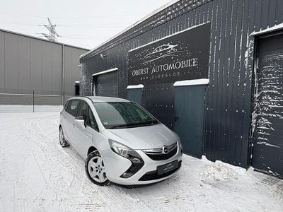 Silber Gebraucht 2014 Opel Zafira Tourer Edition Van / Kleinbus | 7.000 € (Guter Preis)