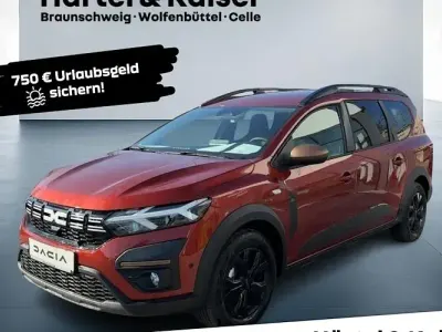 Neu Dacia Jogger Extreme 141 PS (103 kW) 2025 Terracottabraun (braun) Van / Kleinbus