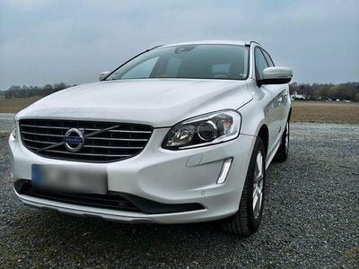 Gebraucht Volvo XC60 Summum 150 PS (110 kW) 2017 Weiß SUV