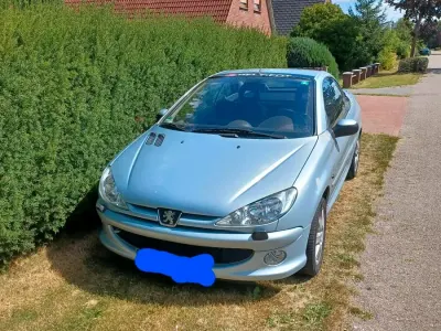 Gebraucht Peugeot 206 CC 109 PS (80 kW) 2004 Grau Cabrio