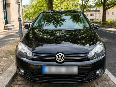 Gebraucht VW Golf VI 122 PS (89 kW) 2011 Schwarz Kleinwagen