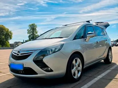 Gebraucht Opel Zafira Tourer 165 PS (121 kW) 2014 Silber Van / Kleinbus