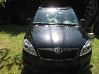 Używany Skoda Fabia Family 69 KM (50 kW) 2011 Czarny Kombi