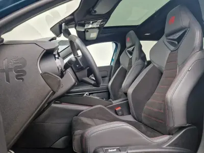 Gebraucht Alfa Romeo GT Junior Edizione Speciale 136 PS (100 kW) 2025 Blau Limousine