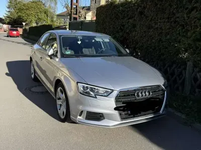 Gebraucht Audi A3 Sport 116 PS (85 kW) 2018 Silber Limousine