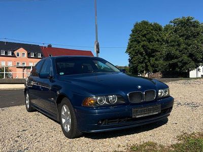 BMW 525