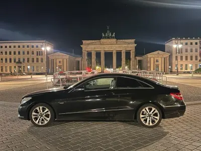 Gebraucht Mercedes E350 231 PS (169 kW) 2009 Schwarz Coupé