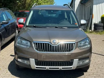 Gebraucht Skoda Yeti Active 122 PS (89 kW) 2013 Braun SUV