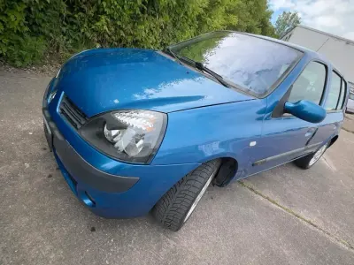 Gebraucht Renault Clio 74 PS (54 kW) 2005 Blau Kleinwagen