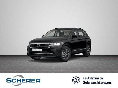 Gebraucht VW Tiguan Life 150 PS (110 kW) 2023 Deep black perleffekt (metallic) SUV