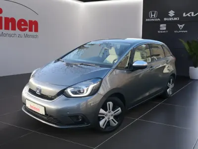 Usata Honda Jazz Executive 109 CV (80 kW) 2021 Grigio Utilitaria