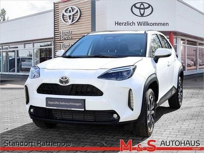 Gebraucht Toyota Yaris Cross Team 131 PS (96 kW) 2024 Weiß SUV