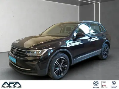 Gebraucht VW Tiguan Life 200 PS (147 kW) 2022 Schwarz SUV