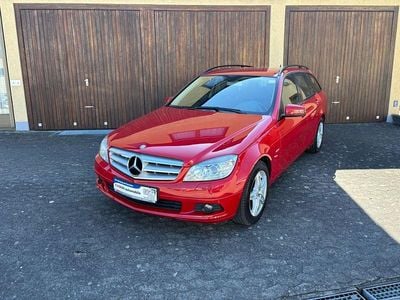 Gebraucht Mercedes C180 156 PS (114 kW) 2011 Rot Kombi