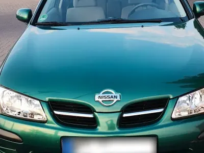 Usata Nissan Almera 90 CV (66 kW) 2000 Blu Berlina