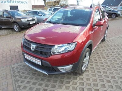 Gebraucht Dacia Sandero Stepway Ambiance 90 PS (66 kW) 2013 Rot Kleinwagen