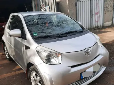 Gebraucht Toyota iQ 68 PS (50 kW) 2009 Grau Kleinwagen