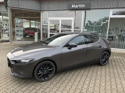Neu Mazda 3 Nagisa 140 PS (102 kW) 2025 Grau Limousine