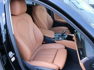 Gebraucht BMW 520 Luxury Line 184 PS (135 kW) 2023 Schwarz Kombi