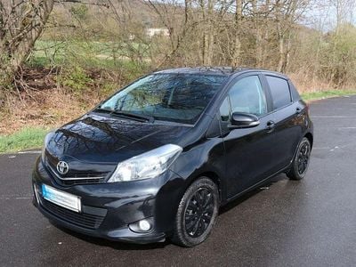 Gebraucht Toyota Yaris 99 PS (72 kW) 2013 Schwarz Kleinwagen