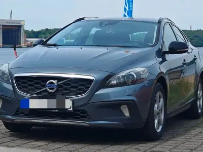 Gebraucht Volvo V40 CC 114 PS (83 kW) 2014 Grau Kombi